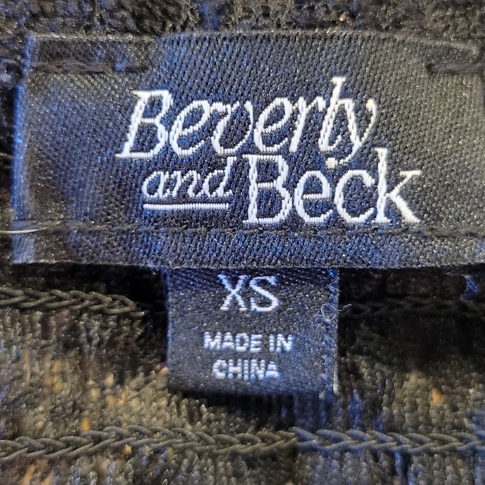 Beverly & Beck Black Lace Milkmaid Crop Top - Picture 5 of 7